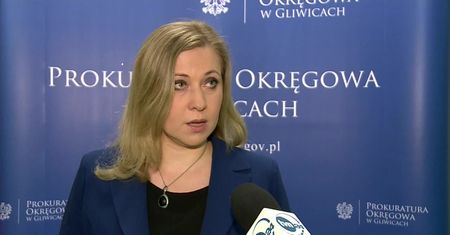 ABW zatrzymało trzech mężczyzn podejrzanych o organizację rocznicy urodzin Adolfa Hitlera. Jeden z nich miał w domu broń i amunicję