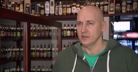 Mieszkańcy Krakowa nie kupią alkoholu po 22? Radni wkrótce podejmą decyzję ws. nocnej prohibicji