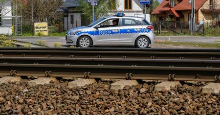 W Stargardzie samochód potrącił dwóch 13-latków na hulajnodze