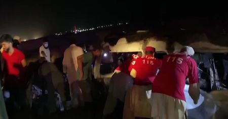 Trzynaście osób zginęło, siedem jest ciężko rannych. Tragiczny wypadek vana w Pakistanie
