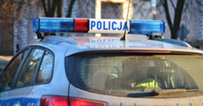 POLICJANCI PO POŚCIGU ZATRZYMALI 16-LATKA, KTÓRY PRZEWOZIŁ SAMOCHODEM RODZEŃSTWO W WIEKU 9 I 13 LAT