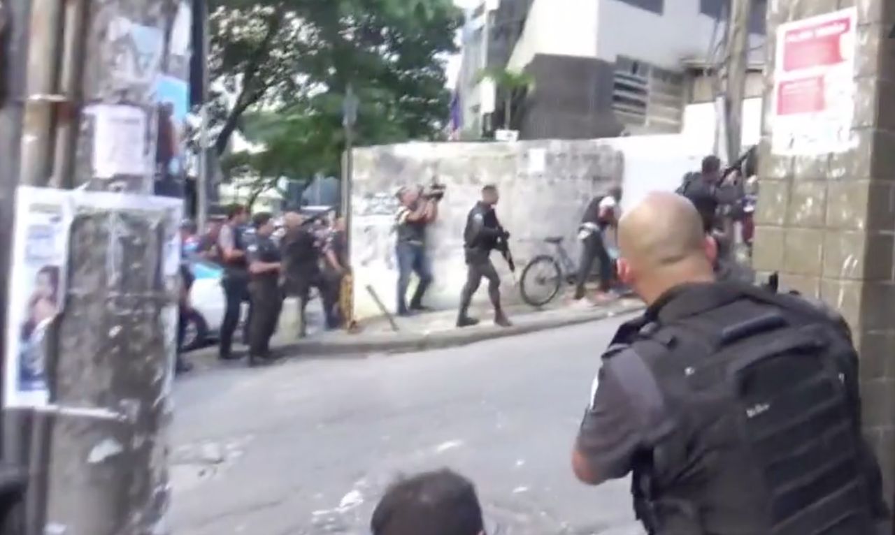 Policja w Rio de Janeiro “prewencyjnie” zastrzeliła mieszkańca faweli