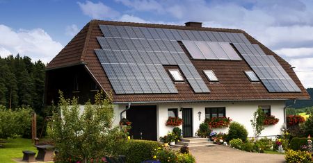Ekologiczny dom: skąd czerpać energię?