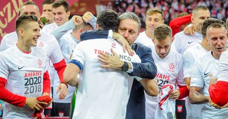 Nagłe zwolnienie w polskiej kadrze. "Decyzja zapadła pół godziny przed komunikatem". PZPN zszokowało kibiców