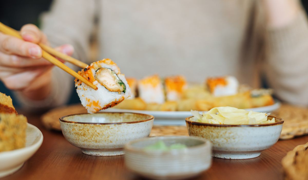 Sushi jedynie udaje lekkie danie - Pyszności; foto: Canva
