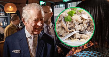Król Karol III zajada się tym daniem. Jego wybór może zaskakiwać