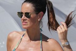 Adriana Barrientos kusi w seksownym bikini