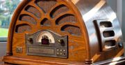 Radioodtwarzacz w stylu retro - Hyundai RC403U