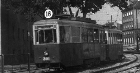 46 lat temu połączono tramwajami pl. Wielkopolski ze Śródką