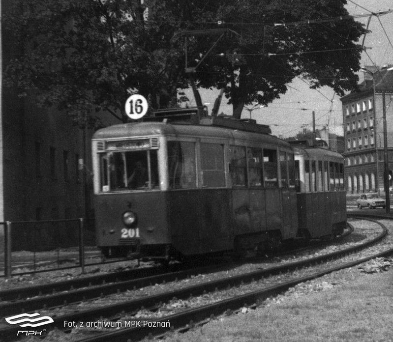 46 lat temu połączono tramwajami pl. Wielkopolski ze Śródką