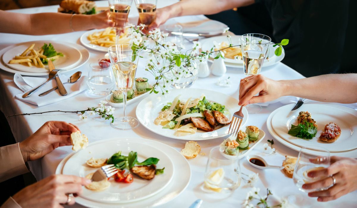 Goście wyproszeni z restauracji - Pyszności; foto: Canva