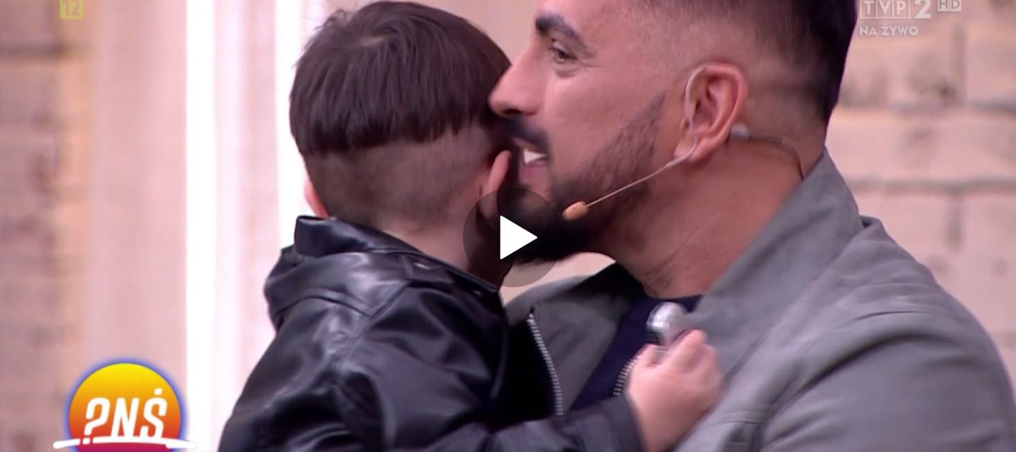 Agustin Egurrola ugryzł syna w ucho