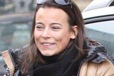 Mucha. Rozbił jej nowiutkiego mercedesa!