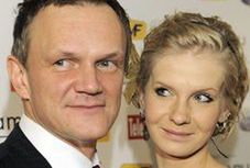 Żona Pazury robi doktorat!