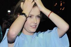 Olga Frycz w... spadochronie?!