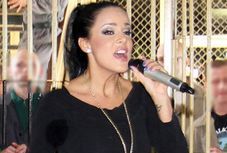 Paula pręży się w więzieniu