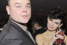 Gardias przed rozwodem sprzedaje porsche