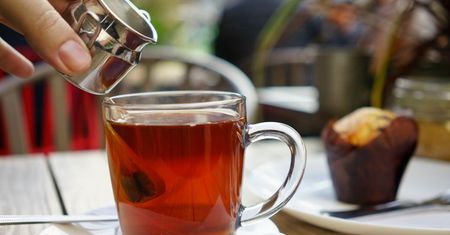 Brytyjczycy nie będą zadowoleni. Ich ulubiony napój wcale nie taki zdrowy