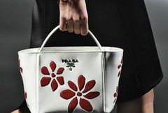 Prada - torebki na wiosnę i lato 2013