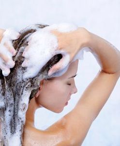 Sól morska dodana do szamponu czyni cuda dla włosów?