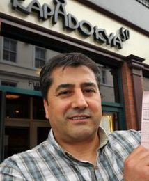 Wygrał 1 mln funtów, musi podzielić się ze swoim szefem