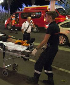 Zamach terrorystyczny w Nicei