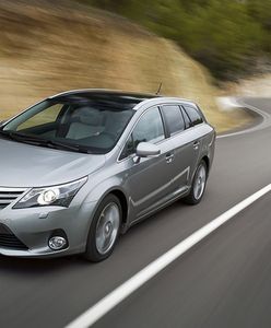 Toyota Avensis III