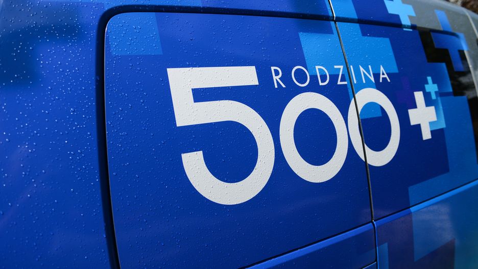 Kiedy 500+ za grudzień? Pieniądze z programu mają trafić do rodzin jeszcze przed świętami
