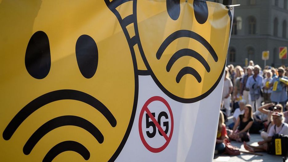 Tysiące Szwajcarów protestowało przeciwko sieci 5G