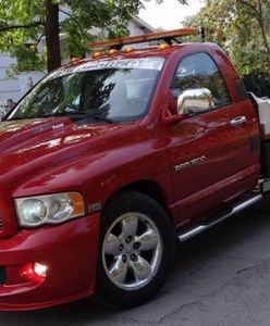 Ciekawostka z ogłoszeń - autolaweta Dodge Ram 5.7 Hemi