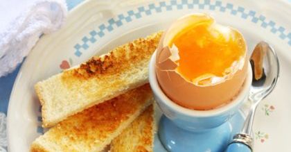 Ile jajek może jeść osoba z wysokim poziomem cholesterolu?