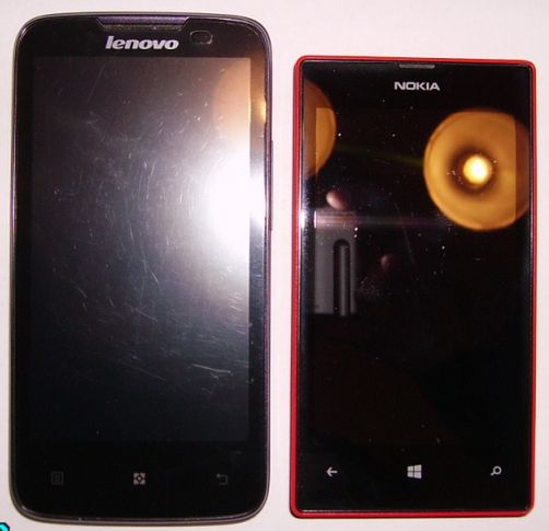 Lenovo A820 vs. Nokia 520