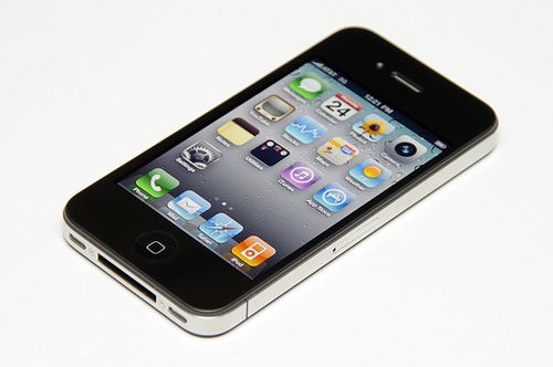 Intuicyjny i prosty iPhone 4s