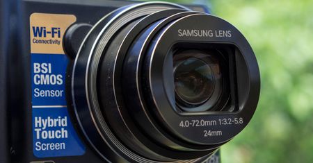 Samsung Smart Camera WB250F — wycieczkowy towarzysz