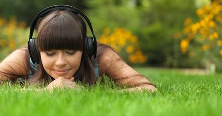 Cyfrowa muzyka w natarciu. Chętnie płacimy za muzykę z sieci