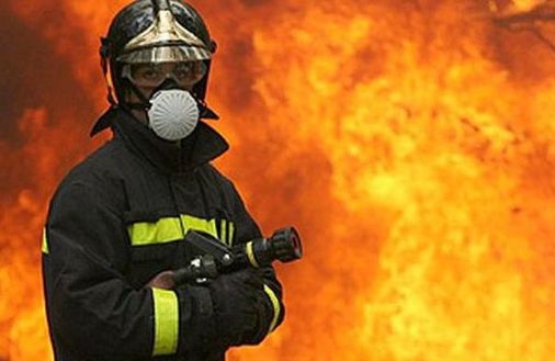 Praca strażaka: pająk na poduszce i inne dziwne telefony