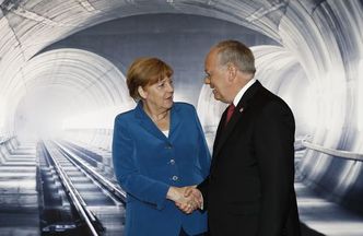 Otwarto najdłuższy tunel kolejowy na świecie