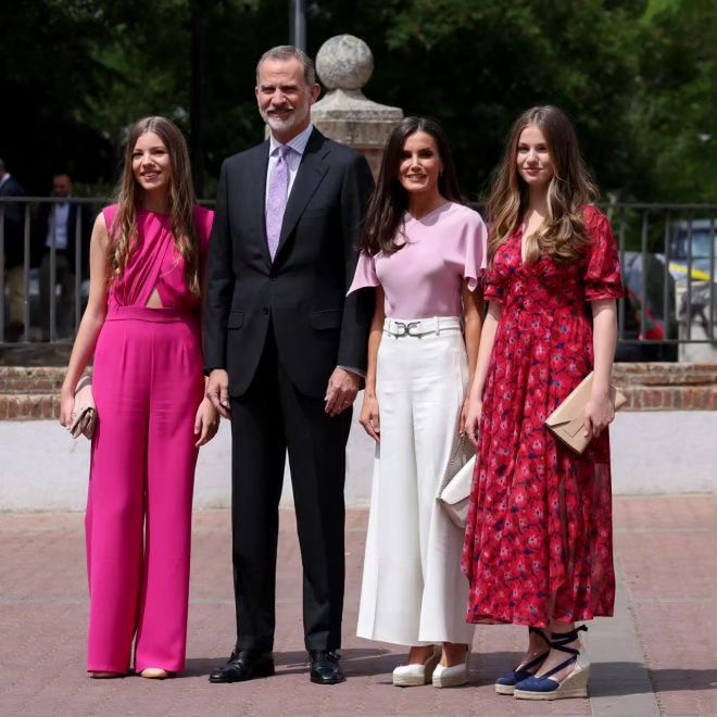 królowa Letizia z Hiszpanii z rodziną