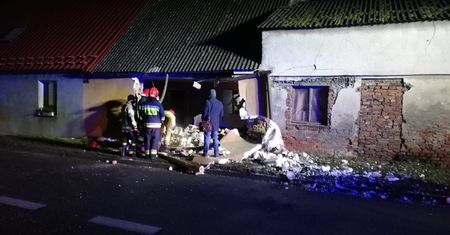 Pijana wjechała w dom