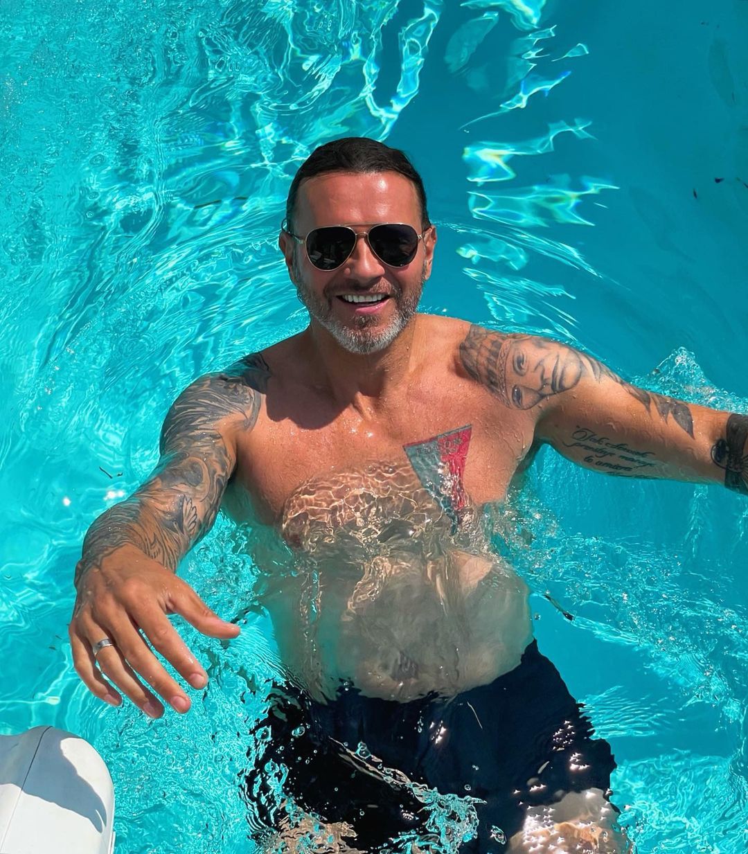 Rados aw Majdan Wr czy Synowi Prezent W Komentarzach Fala Krytyki To 