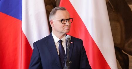 Skandal po słowach Dudy. Europoseł przypomniał kultowy film