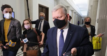 Suski oskarża. Sugeruje, że posłowie odchodzą z PO przez Tuska