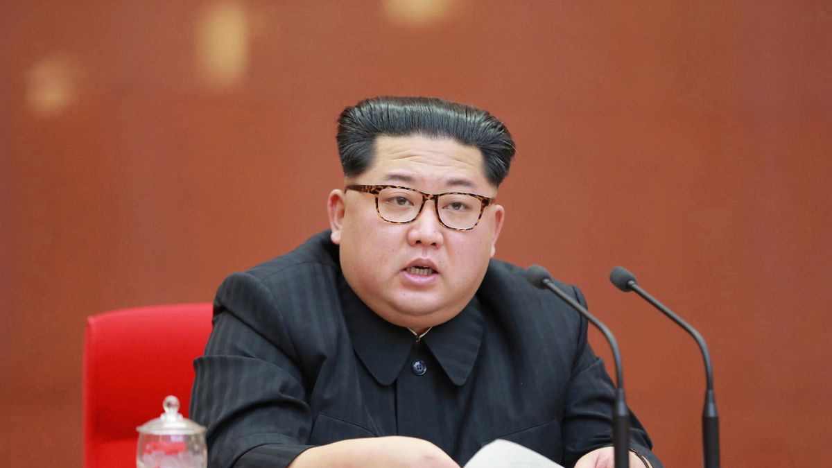 North Korean leader Kim Jong Un announces suspension of nuclear and missile tests
epa06682750 A photo released by the North Korean Central News Agency (KCNA), the state news agency of North Korea, shows a plenary meeting of the Central Committee of the Workers' Party of Korea held under the guidance of Kim Jong-un, chairman of the WPK and chairman of the State Affairs Commission of the DPRK, in Pyongyang, North Korea, 20 April 2018 (issued 21 April 2018). North Korean leader Kim Jong Un announces North Korea will stop nuclear and missile test, reported Korean Central News Agency.  EPA/KCNA   EDITORIAL USE ONLY 
Dostawca: PAP/EPA.
KCNA