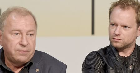"Pierwszy dzień ojca bez niego". Maciej Stuhr wspomina zmarłego tatę