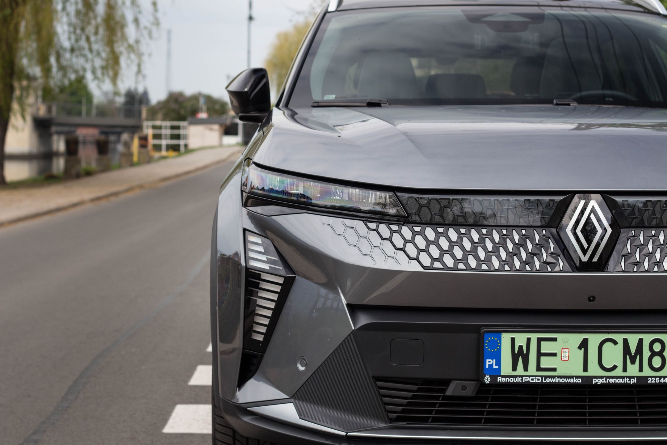 Renault Scenic E-Tech iconic long range