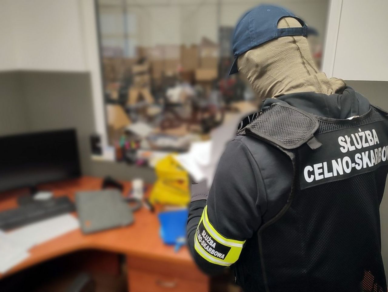 Nielegalnie sprzedawali hulajnogi i rowery. Straty sięgają 170 mln zł