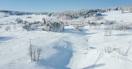 OtwieraMY. Ruszają zajęcia w Zieleniec Ski Arena. Wyciągi nie dla każdego