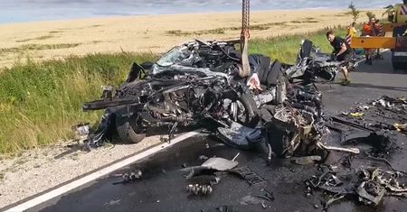 Tragiczny wypadek Polaków na Węgrzech. Z auta nic nie zostało