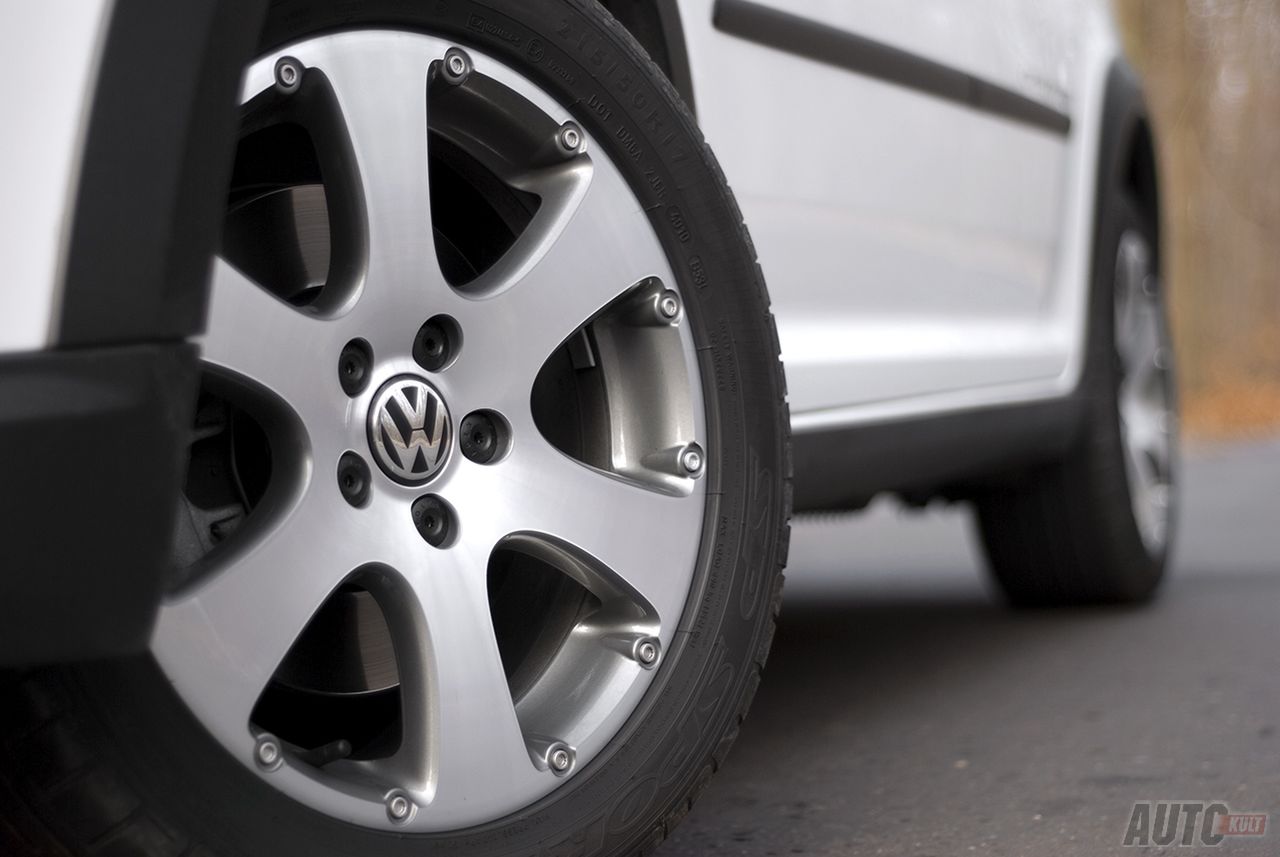 Volkswagen Cross Touran