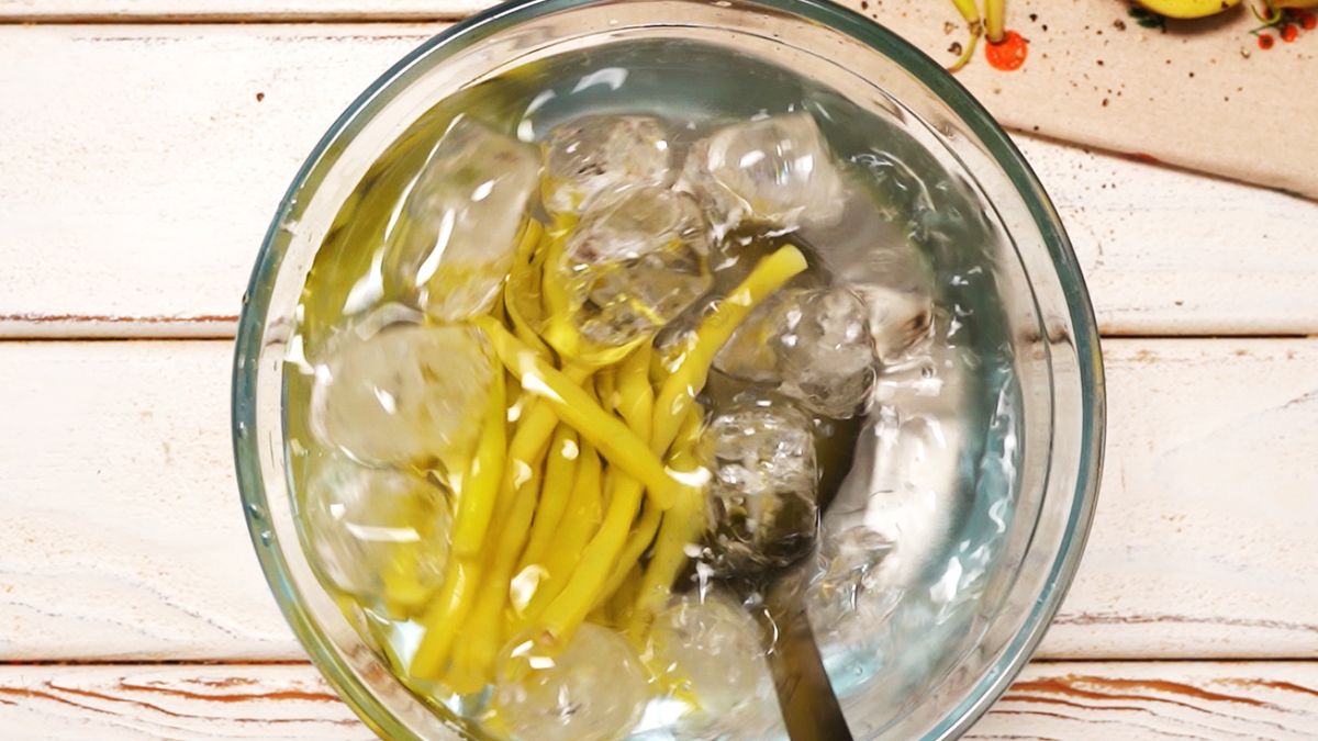 Fasolka szparagowa będzie smaczniejsza po zblanszowaniu